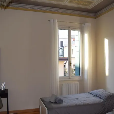 Casa Roma 3* Padua